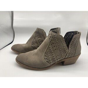Vince Camuto Womens Prasata Tan Suede Cut Out Ankle Booties Boots 8M 38EU